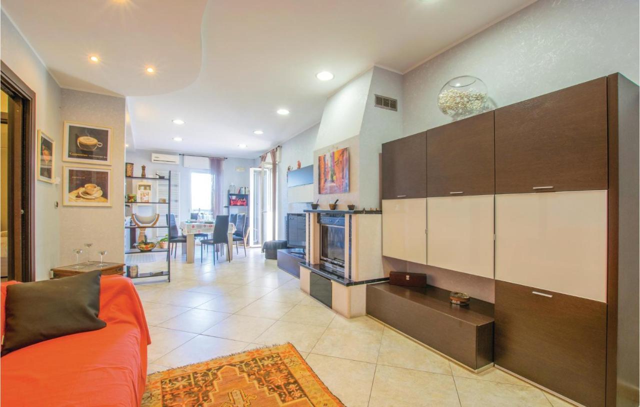Awesome Apartment In Bari With Wifi Bagian luar foto